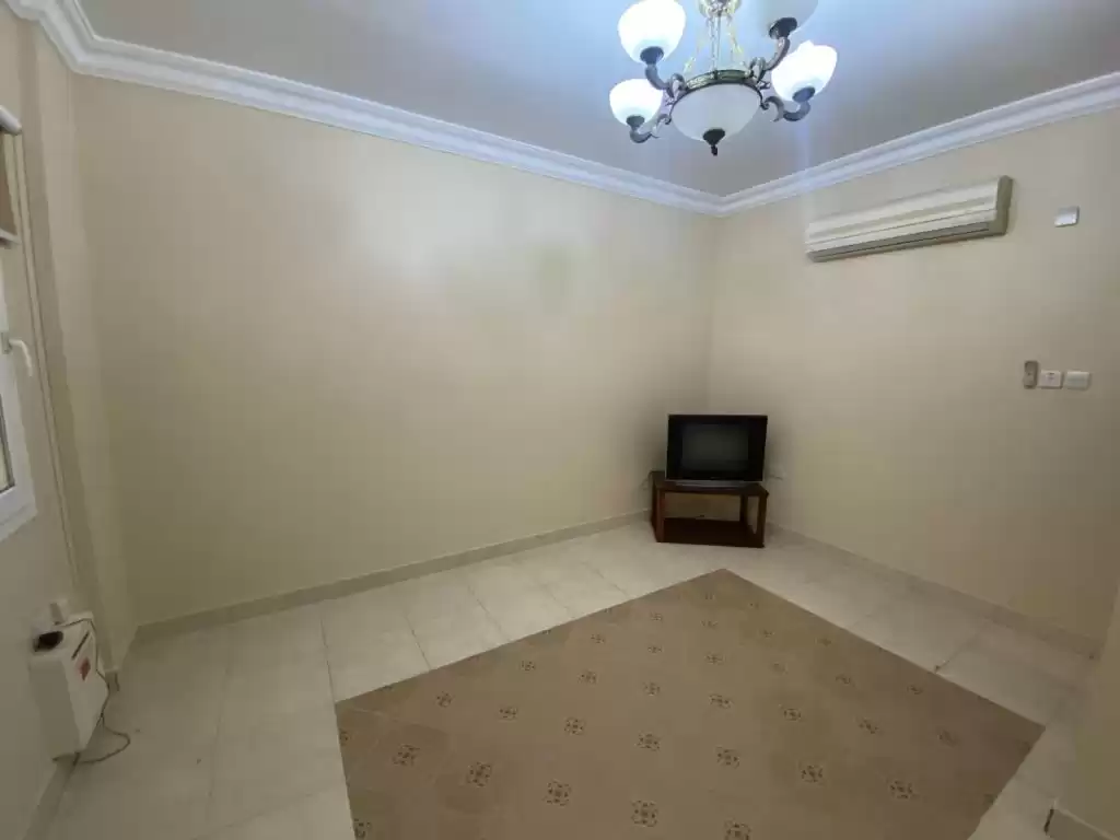 سكني عقار جاهز 2 غرف  نصف مفروش شقة  للإيجار في السد , الدوحة #10847 - 1  صورة 