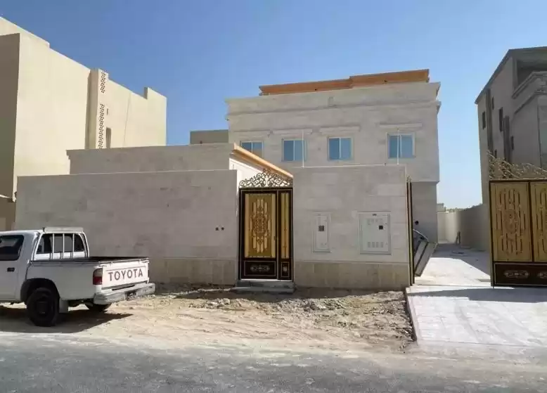 Residential Ready Property 7 Bedrooms U/F Standalone Villa  for sale in Al Sadd , Doha #10936 - 1  image 
