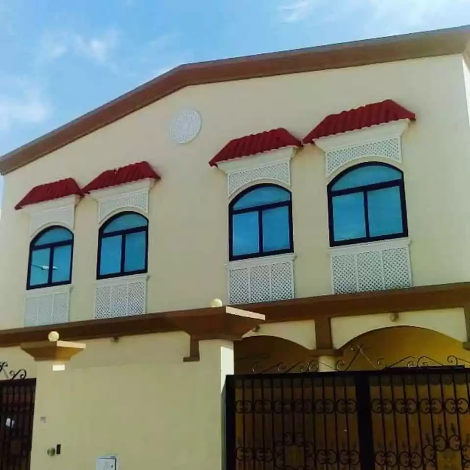 Жилой Готовая недвижимость 1 спальня Н/Ф Квартира  в аренду в Аль-Садд , Доха #10981 - 1  image 