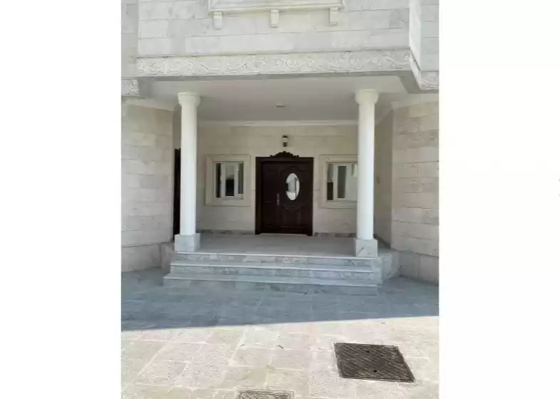 Residential Ready Property 7+ Bedrooms S/F Standalone Villa  for sale in Al Sadd , Doha #11005 - 1  image 