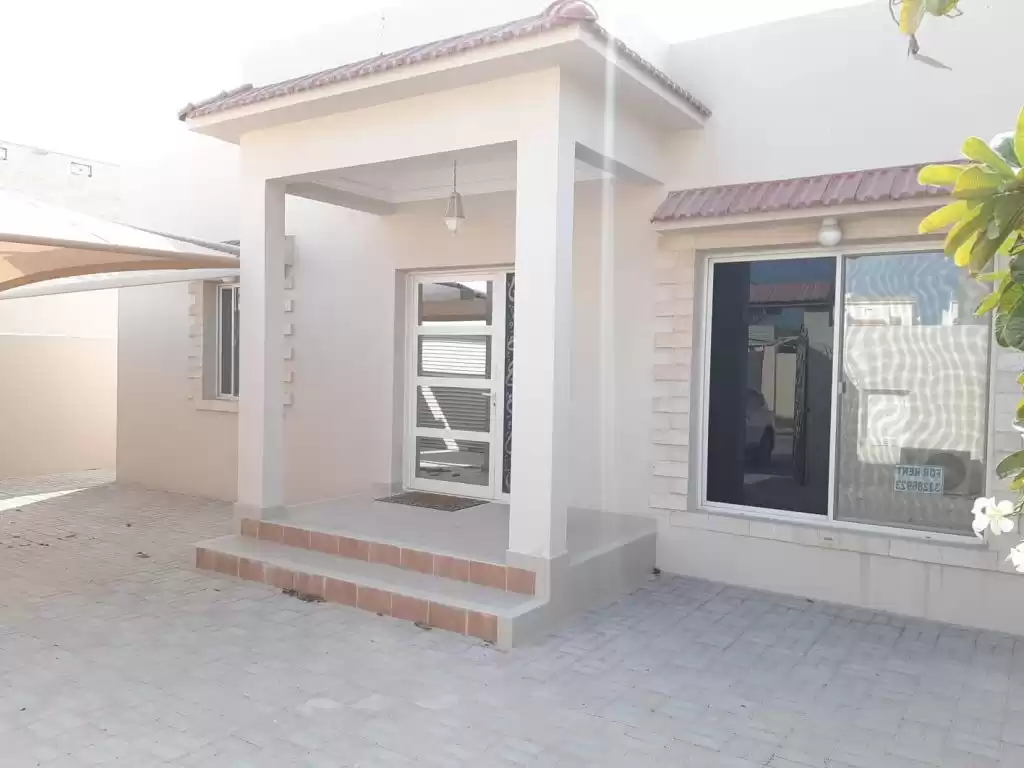 Residential Ready Property 4 Bedrooms U/F Standalone Villa  for rent in Al Sadd , Doha #11082 - 1  image 