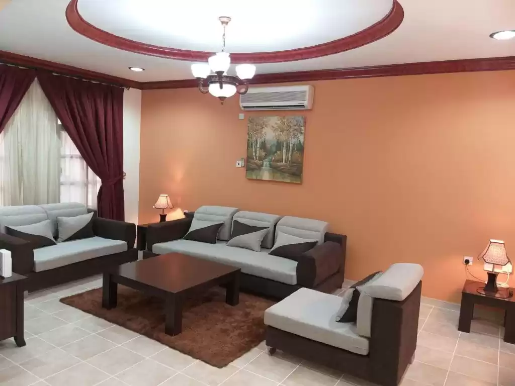 Résidentiel Propriété prête 4 chambres F / F Villa à Compound  a louer au Al-Sadd , Doha #11104 - 1  image 