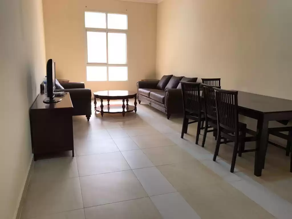 Résidentiel Propriété prête 3 chambres S / F Appartement  a louer au Doha #11139 - 1  image 