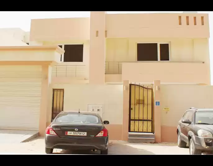 Жилой Готовая недвижимость Студия Н/Ф Квартира  в аренду в Доха #11146 - 1  image 
