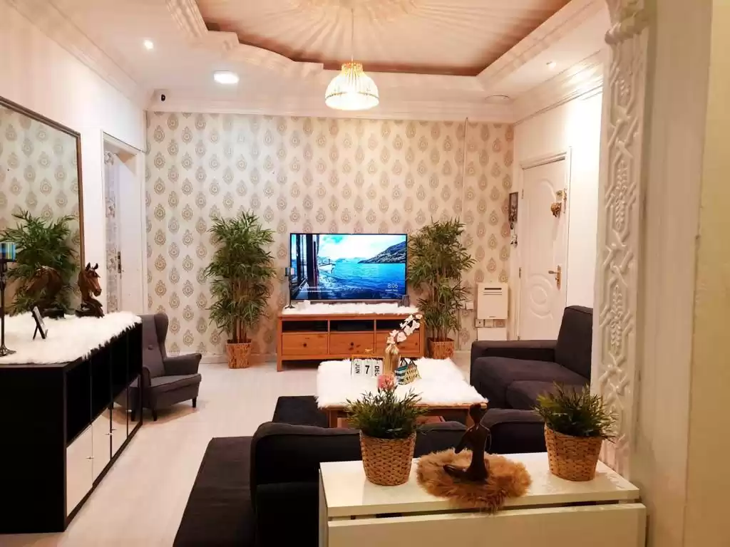 Wohn Klaar eigendom 1 Schlafzimmer U/F Villa in Verbindung  zu vermieten in Doha #11204 - 1  image 