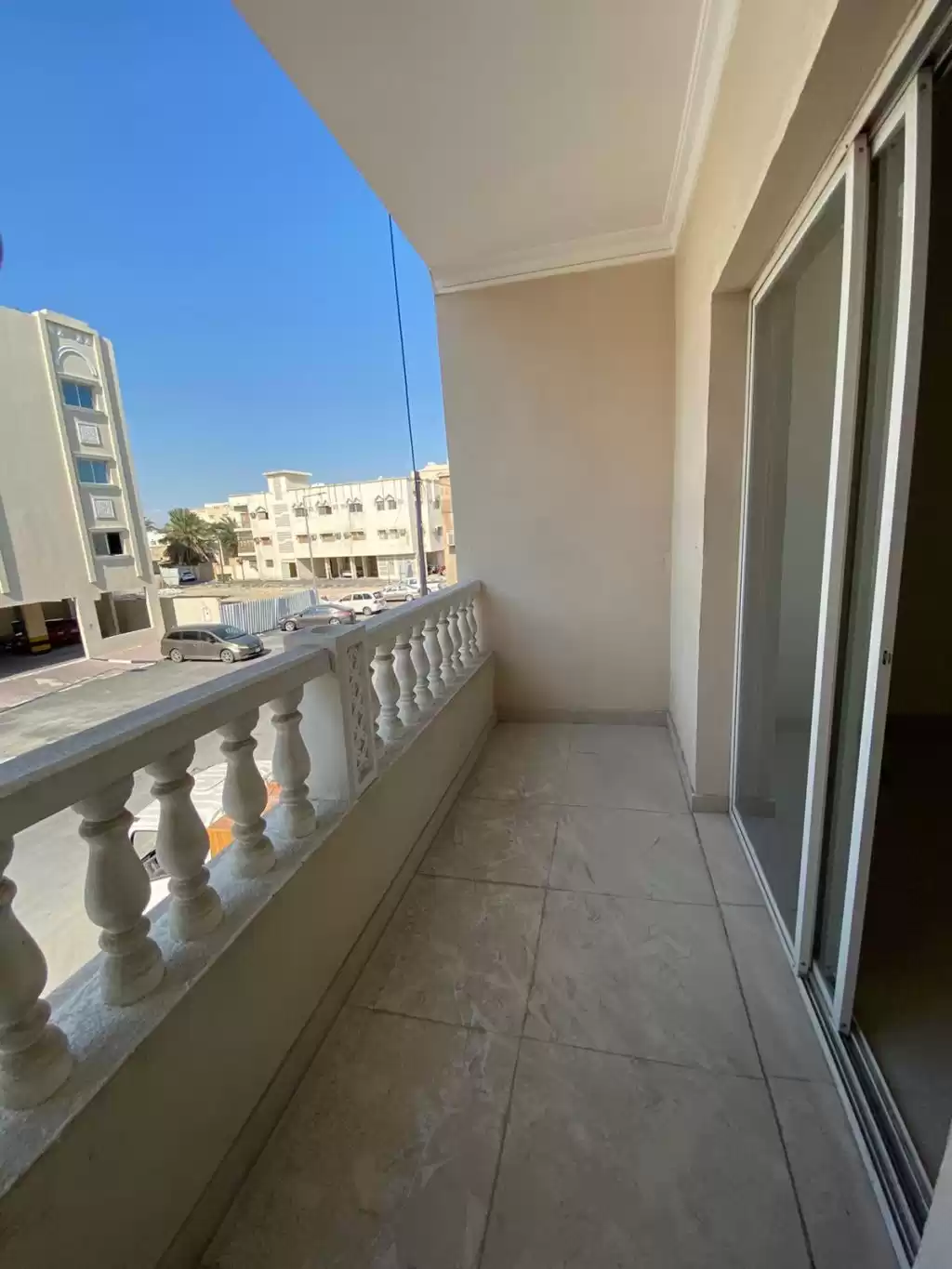 yerleşim Hazır Mülk 3 yatak odası U/F Apartman  kiralık içinde Doha #11206 - 1  image 