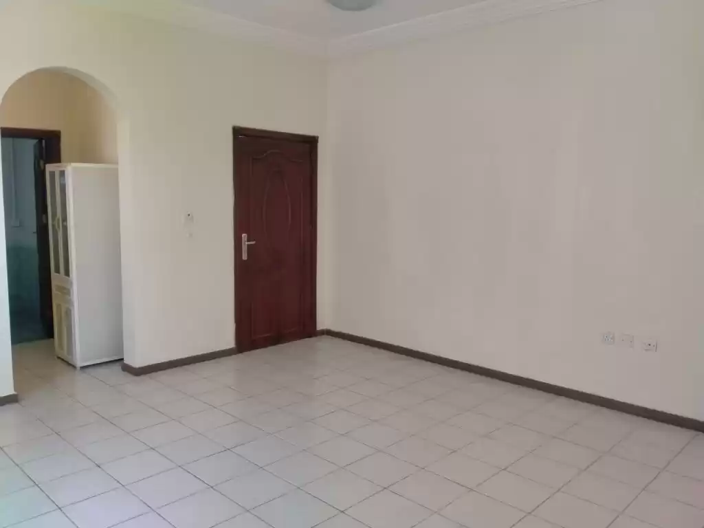 Residencial Listo Propiedad Estudio U / F Apartamento  alquiler en al-sad , Doha #11211 - 1  image 
