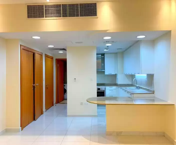 Résidentiel Propriété prête Studio S / F Appartement  a louer au Al-Sadd , Doha #11231 - 1  image 
