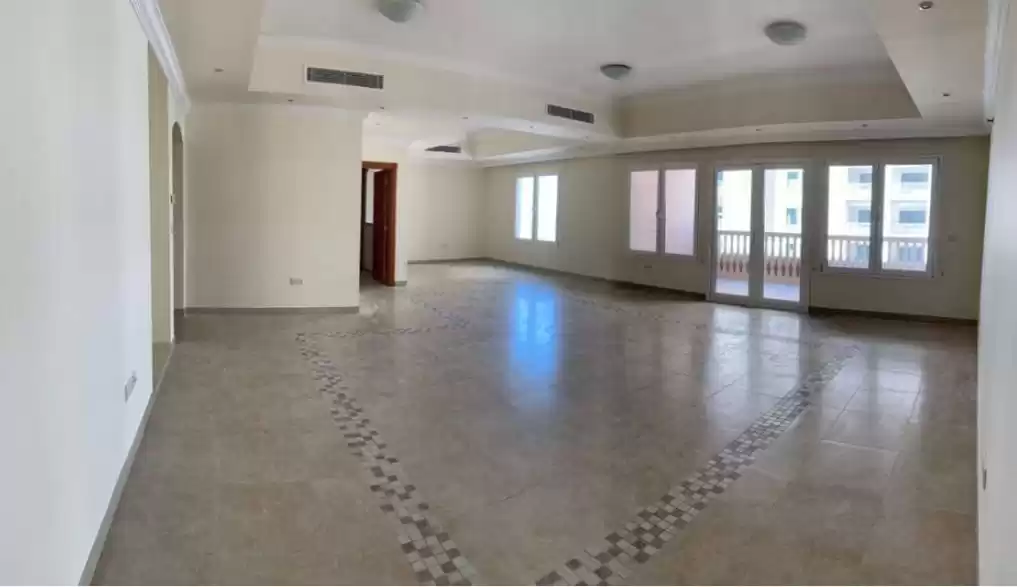 Wohn Klaar eigendom 3 Schlafzimmer U/F Wohnung  zu vermieten in Al Sadd , Doha #11237 - 1  image 
