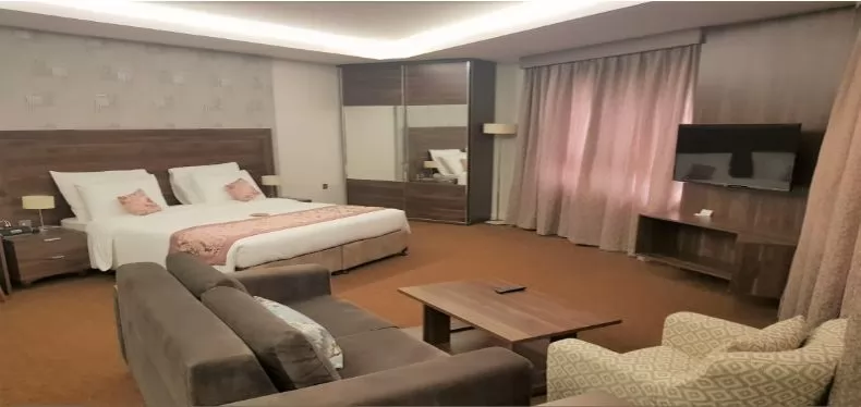 Résidentiel Propriété prête Studio F / F Appartements d'hôtel  a louer au Al-Sadd , Doha #11246 - 1  image 