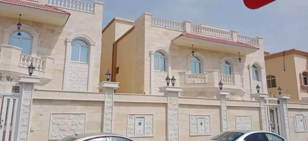 Жилой Готовая недвижимость 1 спальня Н/Ф Квартира  в аренду в Аль-Садд , Доха #11296 - 1  image 