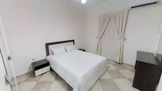 yerleşim Hazır Mülk 3 yatak odası F/F Apartman  kiralık içinde Doha #11303 - 1  image 