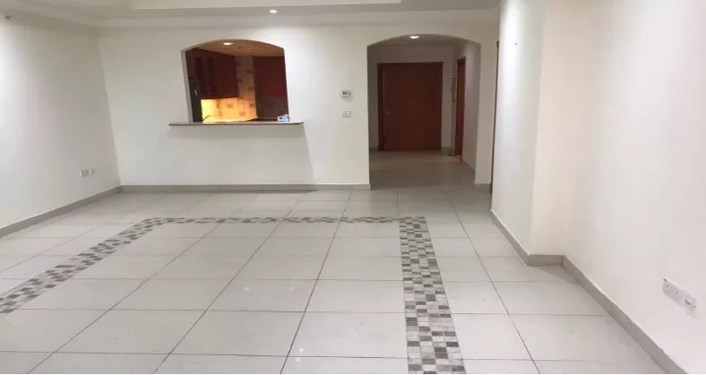 Residential Ready Property 1 Bedroom S/F Apartment  for rent in The-Pearl-Qatar , Doha-Qatar #11395 - 1  image 
