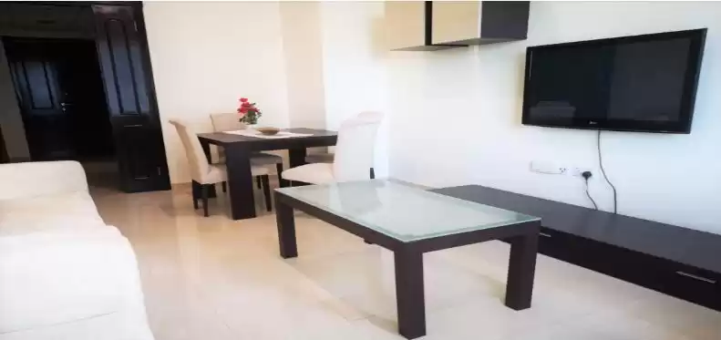 Residential Ready Property 1 Bedroom F/F Apartment  for rent in Al Sadd , Doha #11398 - 1  image 