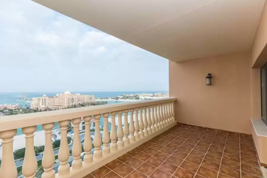 Résidentiel Propriété prête 3 chambres S / F Appartement  a louer au Al-Sadd , Doha #11416 - 1  image 