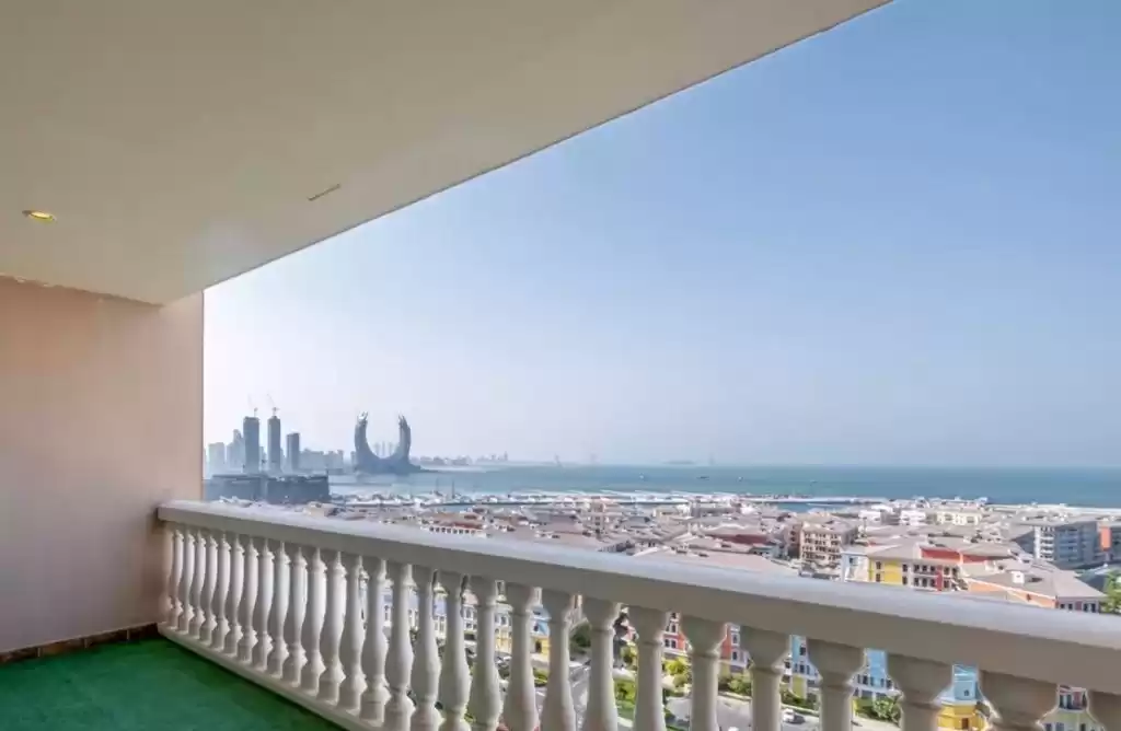 Résidentiel Propriété prête 3 + femme de chambre S / F Appartement  a louer au Al-Sadd , Doha #11425 - 1  image 