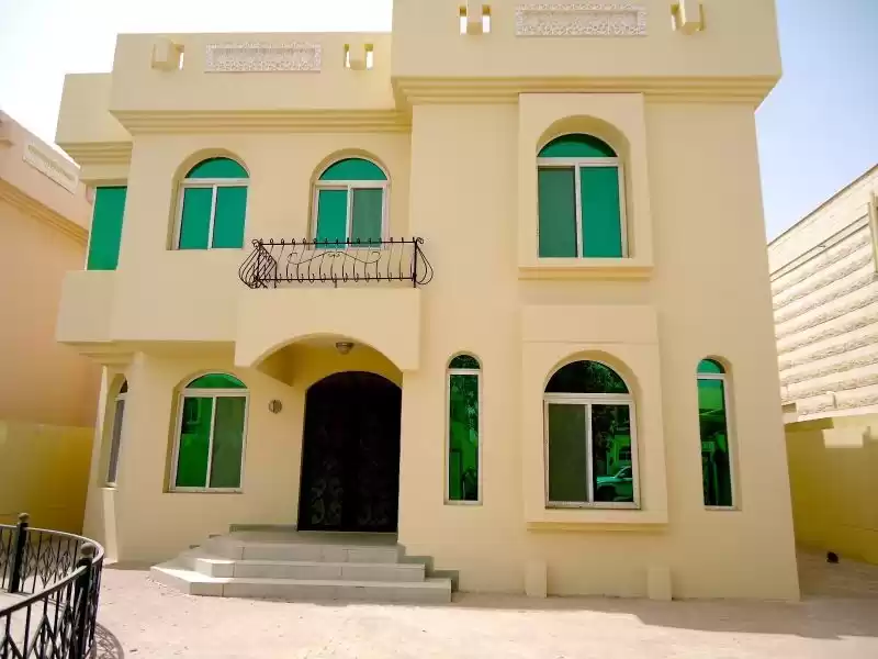 Résidentiel Propriété prête 5 chambres S / F Appartement  a louer au Al-Sadd , Doha #11445 - 1  image 