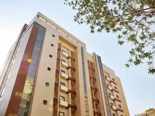Résidentiel Propriété prête 2 + femme de chambre F / F Appartement  a louer au Al-Sadd , Doha #11446 - 1  image 