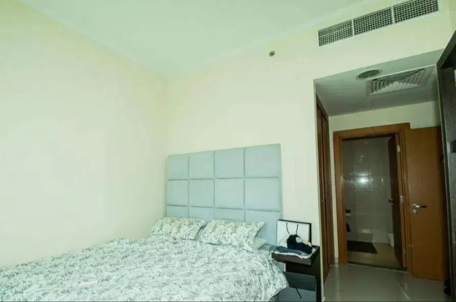 Residential Ready Property 2 Bedrooms F/F Apartment  for sale in Al Sadd , Doha #11466 - 4  image 