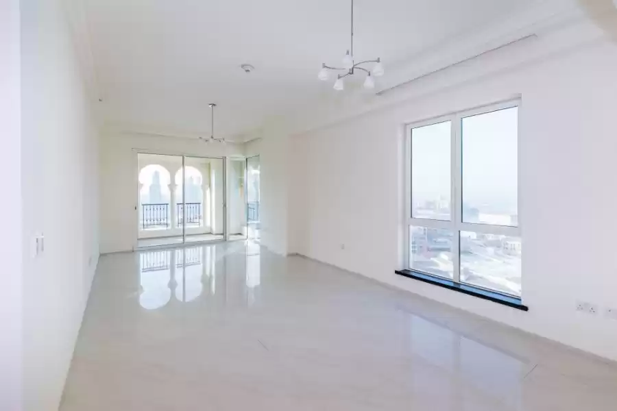 Résidentiel Propriété prête 3 chambres S / F Appartement  a louer au Al-Sadd , Doha #11515 - 1  image 