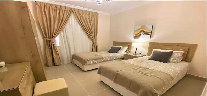 Wohn Klaar eigendom 3 Schlafzimmer F/F Wohnung  zu vermieten in Doha #11625 - 1  image 