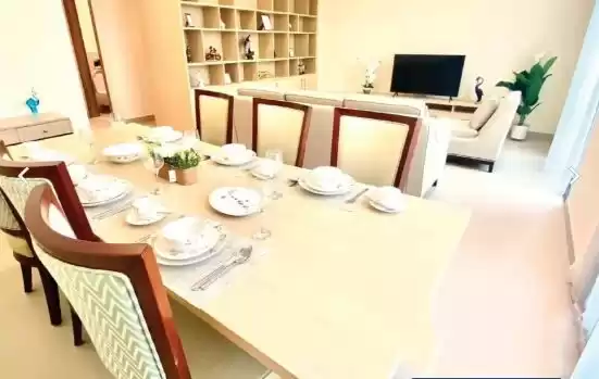 Wohn Klaar eigendom 1 Schlafzimmer F/F Wohnung  zu vermieten in Al Sadd , Doha #11646 - 1  image 