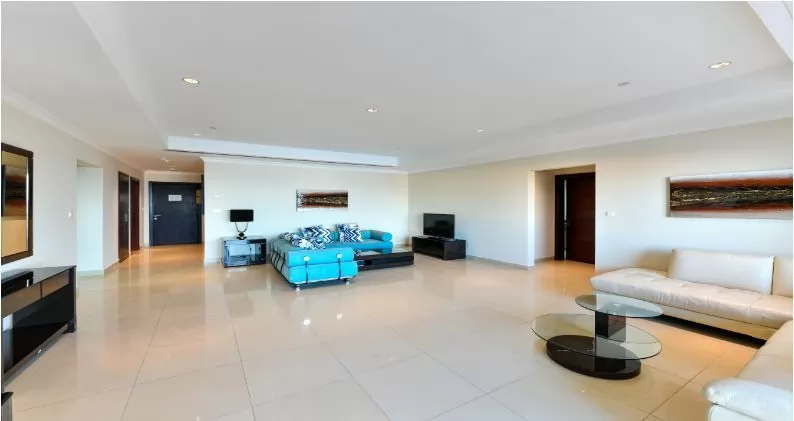 Wohn Klaar eigendom 2 Schlafzimmer F/F Wohnung  zu vermieten in Al Sadd , Doha #11709 - 1  image 