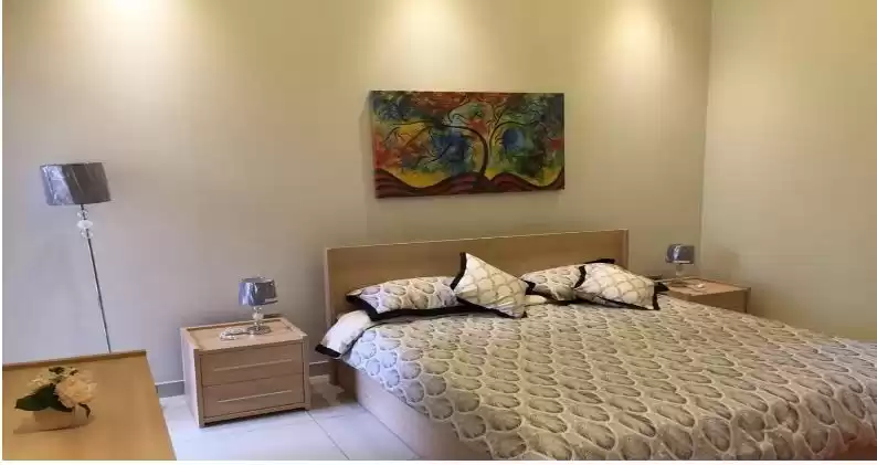 Wohn Klaar eigendom 3 Schlafzimmer F/F Wohnung  zu vermieten in Al Sadd , Doha #11743 - 1  image 