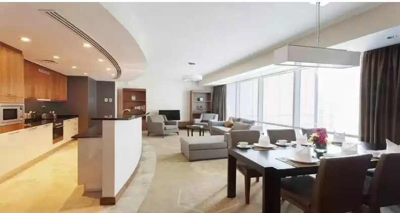 Résidentiel Propriété prête 3 chambres F / F Appartement  a louer au Al-Sadd , Doha #11802 - 1  image 