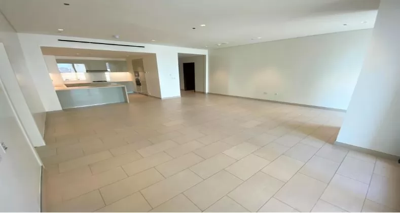 Résidentiel Propriété prête 3 chambres S / F Appartement  a louer au Doha #11806 - 1  image 