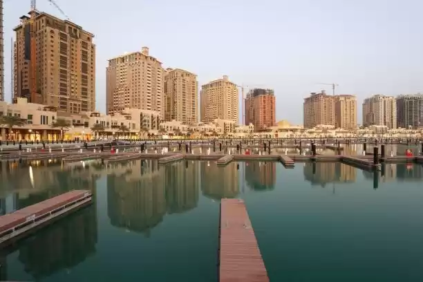 Жилой Готовая недвижимость 2 спальни С/Ж Квартира  продается в Аль-Садд , Доха #11942 - 1  image 
