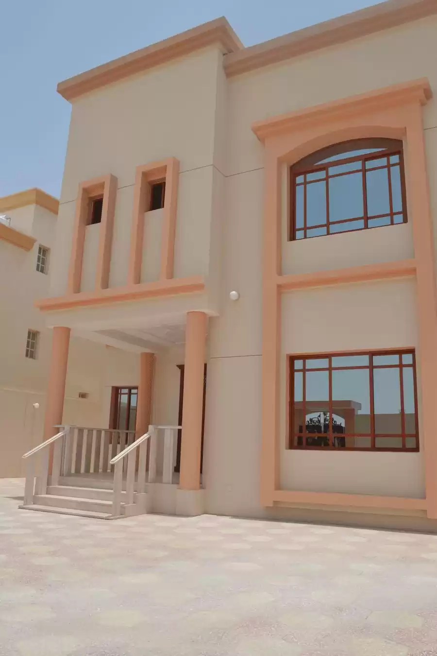 yerleşim Hazır Mülk 6 Yatak Odası U/F Müstakil Villa  kiralık içinde Al Sadd , Doha #11952 - 1  image 
