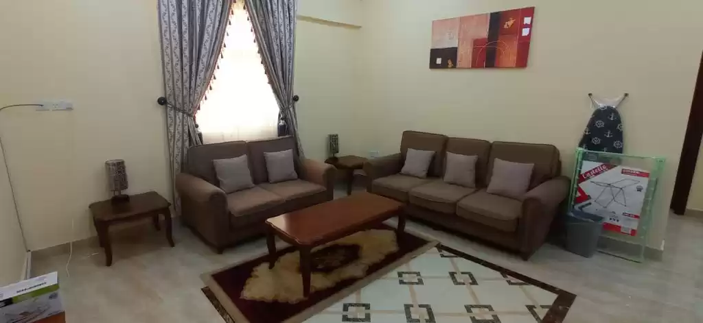 Wohn Klaar eigendom 2 Schlafzimmer F/F Wohnung  zu vermieten in Al Sadd , Doha #11989 - 1  image 