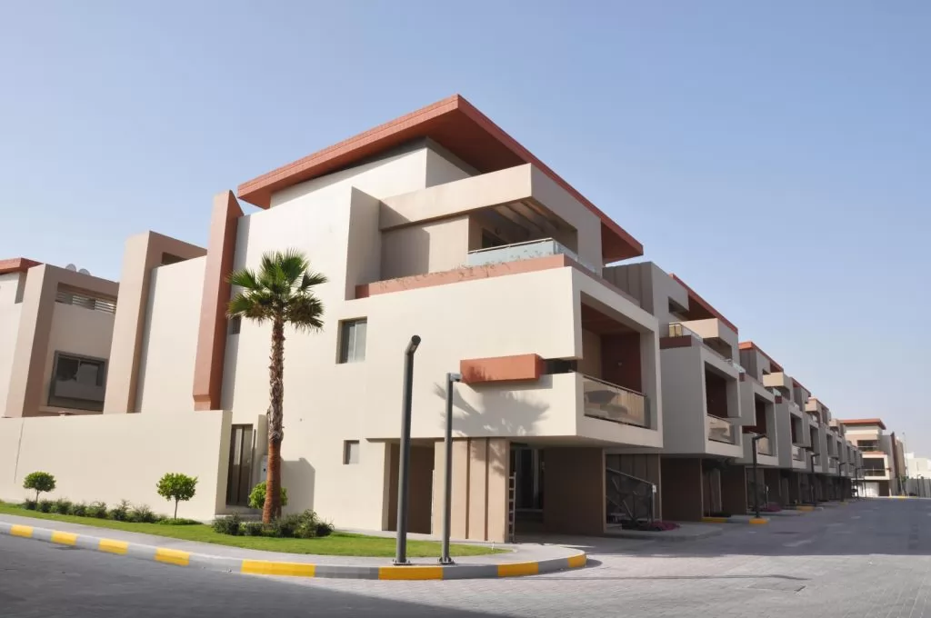 Жилой Готовая недвижимость 4 спальни Ж/Ж Вилла в комплексе  в аренду в Аль-Садд , Доха #12131 - 1  image 