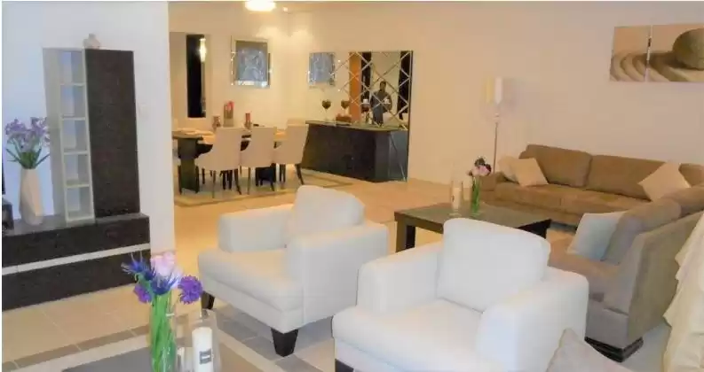 Residential Ready Property 2 Bedrooms F/F Apartment  for rent in Al Sadd , Doha #12146 - 1  image 