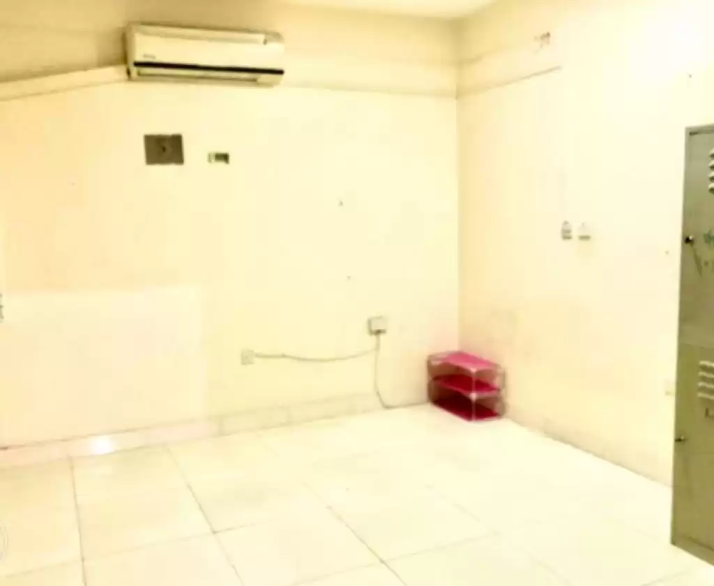 Residencial Listo Propiedad 1 dormitorio U / F Apartamento  alquiler en al-sad , Doha #12156 - 1  image 
