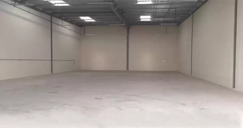 Commercial Ready Property U/F Warehouse  for rent in Al Sadd , Doha #12168 - 1  image 