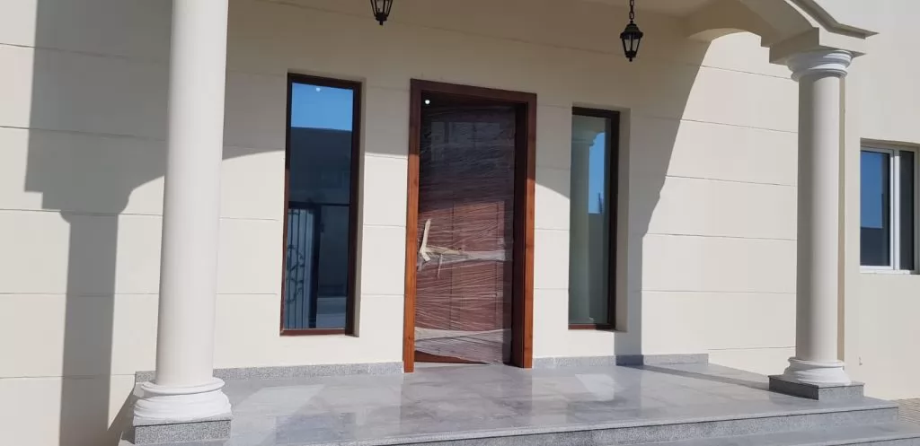 Residential Ready Property 7+ Bedrooms U/F Standalone Villa  for rent in Al Wakrah #12253 - 1  image 