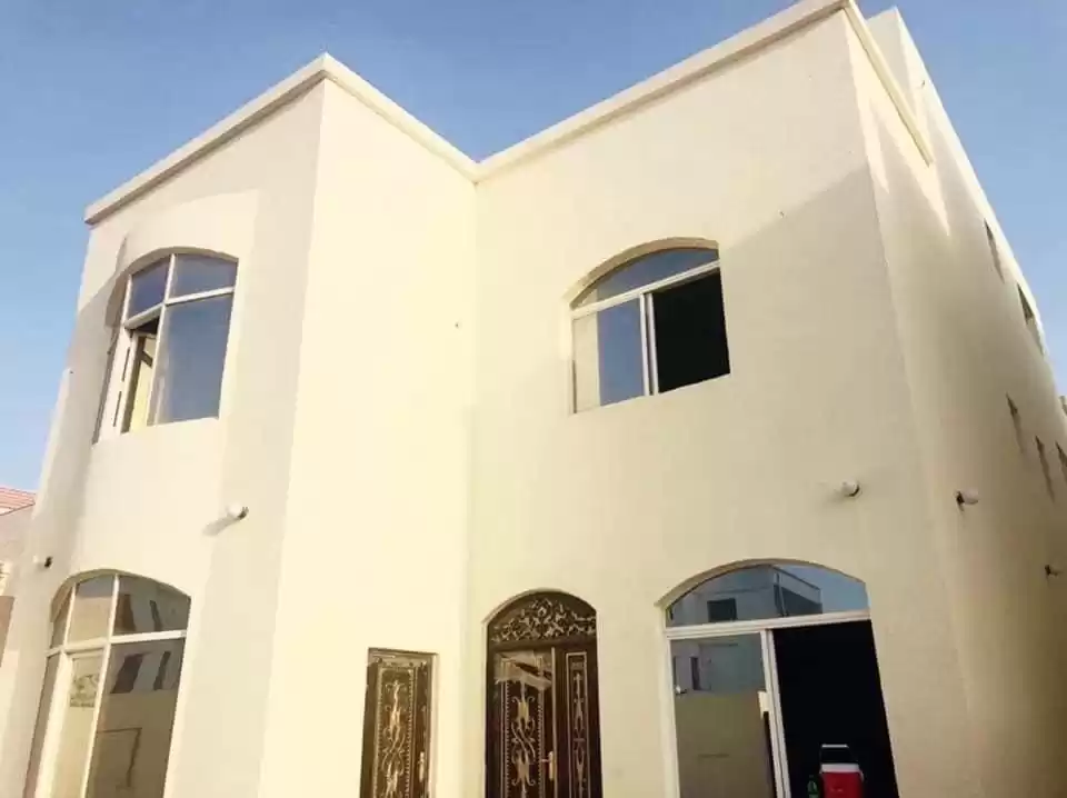 Жилой Готовая недвижимость 1 спальня Н/Ф Пентхаус  в аренду в Аль-Садд , Доха #12289 - 1  image 