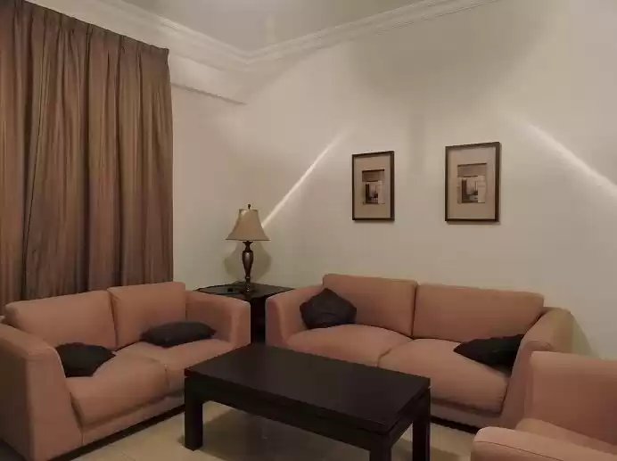 Résidentiel Propriété prête 4 chambres F / F Villa autonome  a louer au Doha #12291 - 1  image 
