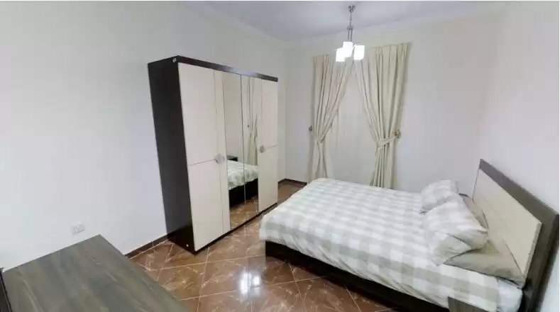 Wohn Klaar eigendom 1 Schlafzimmer F/F Wohnung  zu vermieten in Al Sadd , Doha #12307 - 1  image 