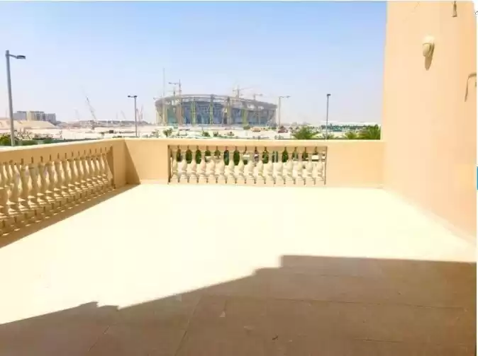 Жилой Готовая недвижимость 1 спальня Н/Ф Квартира  в аренду в Аль-Садд , Доха #12317 - 1  image 