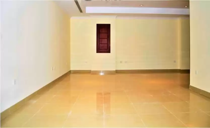 Wohn Klaar eigendom 2 Schlafzimmer S/F Wohnung  zu vermieten in Al Sadd , Doha #12347 - 1  image 