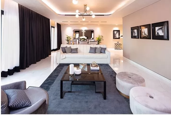 Résidentiel Propriété prête 2 chambres S / F Appartement  à vendre au Al-Sadd , Doha #12359 - 1  image 