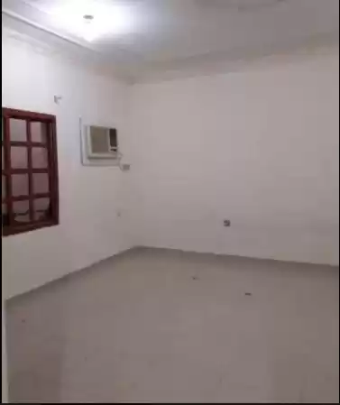 Résidentiel Propriété prête 1 chambre S / F Appartement  a louer au Al-Sadd , Doha #12383 - 1  image 