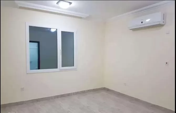 Residential Ready Property 2 Bedrooms S/F Apartment  for rent in Doha-Qatar #12403 - 1  image 