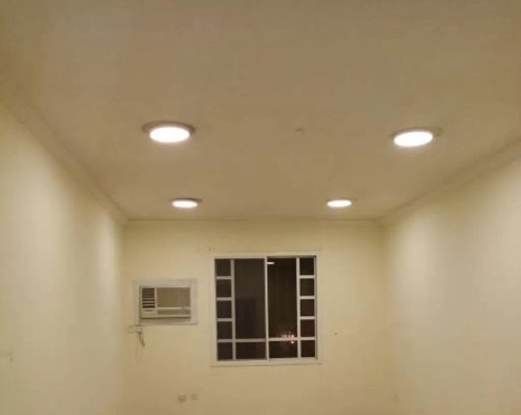 Residential Ready Property 3 Bedrooms U/F Apartment  for rent in Old-Airport , Doha-Qatar #12459 - 5  image 