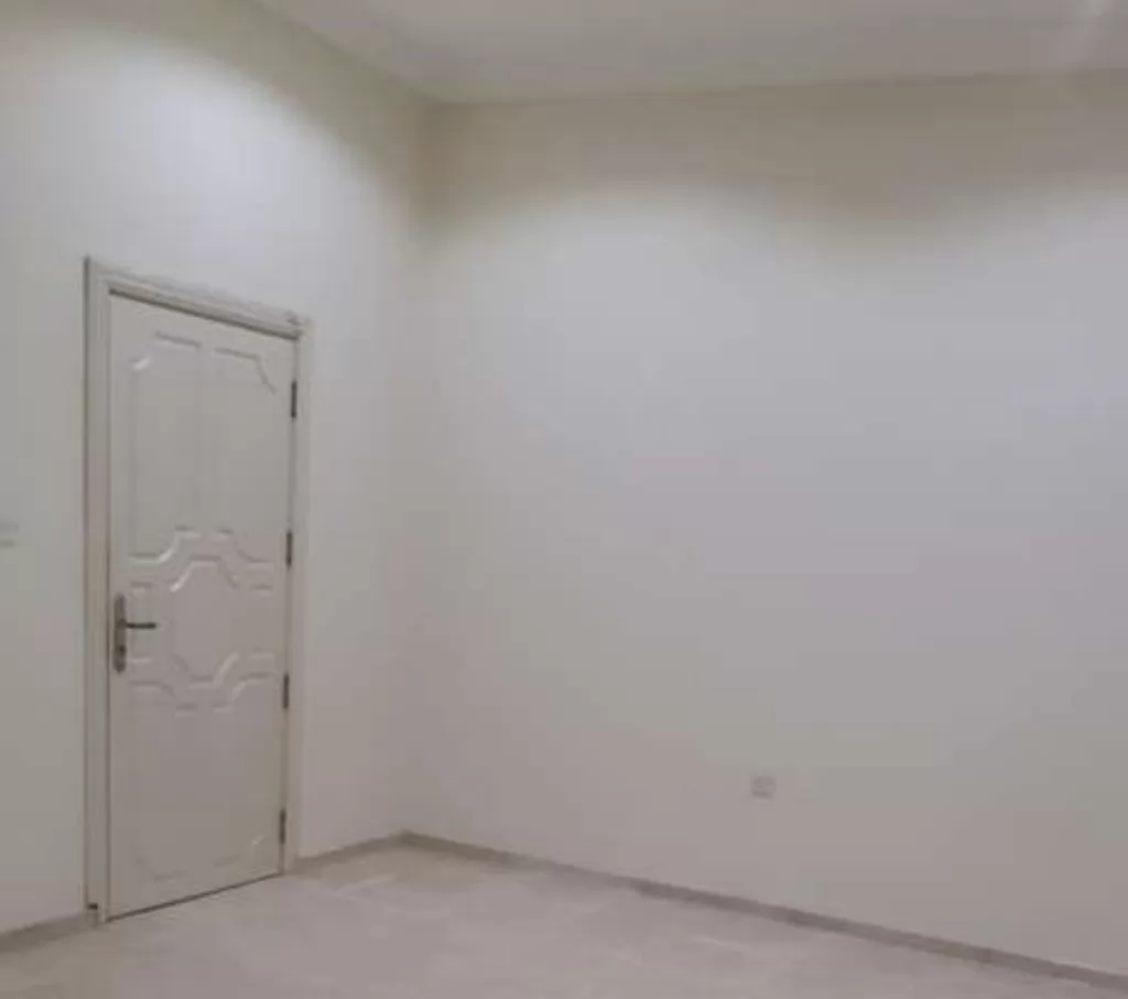 Residential Ready Property 1 Bedroom U/F Apartment  for rent in Doha-Qatar #12463 - 2  image 