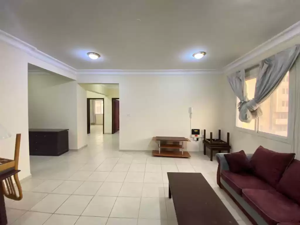 Wohn Klaar eigendom 2 Schlafzimmer S/F Wohnung  zu vermieten in Doha #12468 - 1  image 