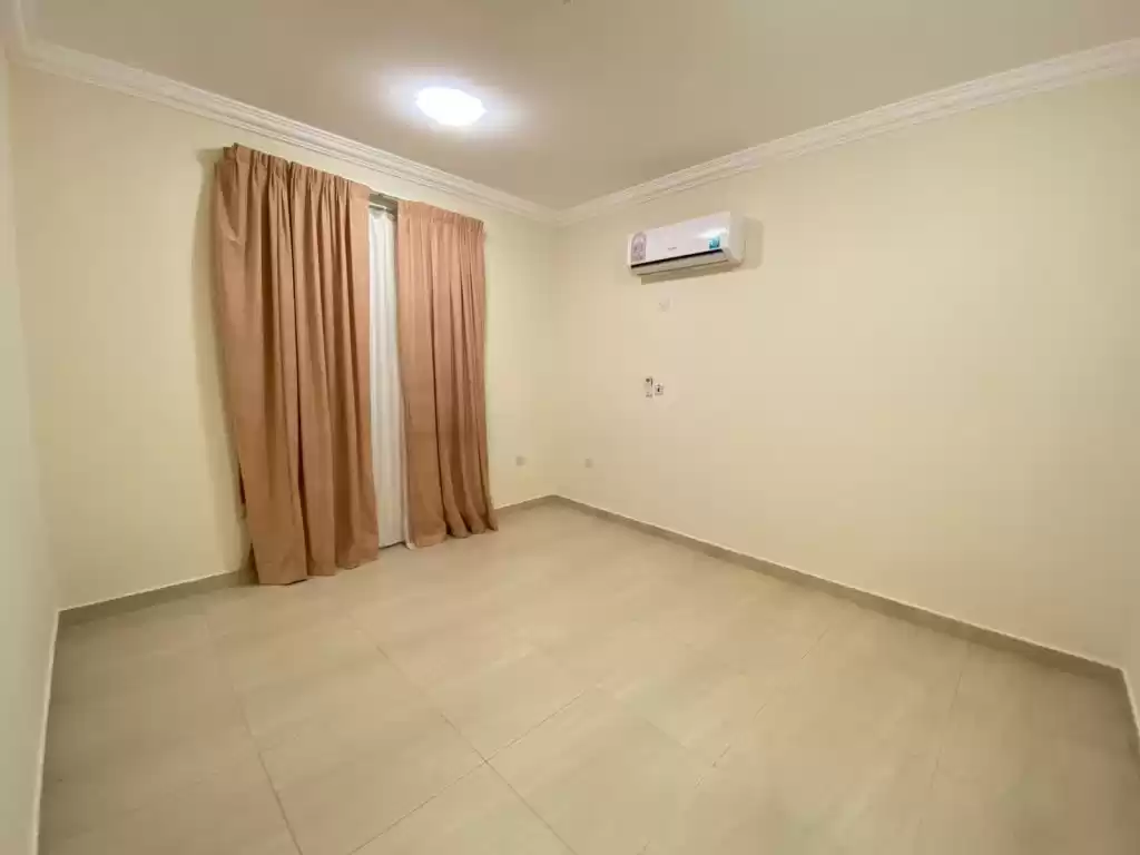 Wohn Klaar eigendom 2 Schlafzimmer S/F Wohnung  zu vermieten in Al Sadd , Doha #12496 - 1  image 
